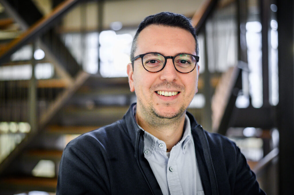 Porträtt av Simone Fabiano.